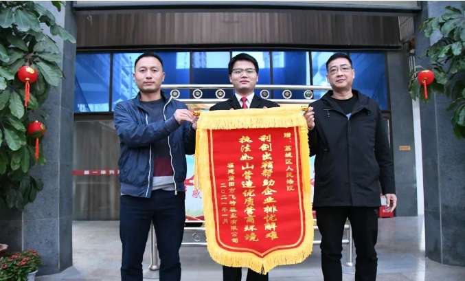 4、区劳资纠纷律师:公司无故开除我。想找专业的劳动争议律师事务所?