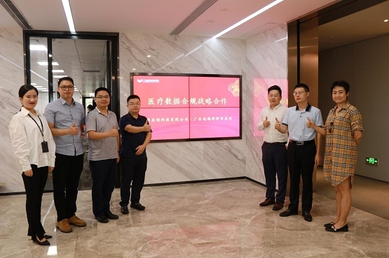 3、辽阳劳动争议律师:找个劳动争议律师要多少钱?