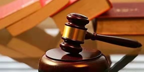 2、劳动争议诉讼律师:劳动争议诉讼律师费是多少?