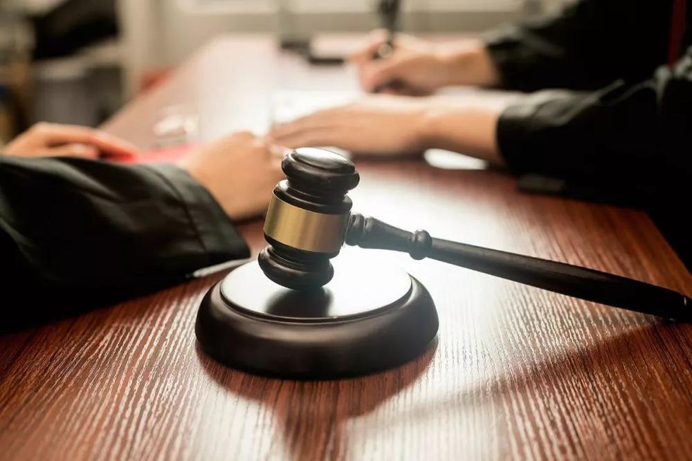 2、贷款违约:你知道银行贷款违约的后果吗?