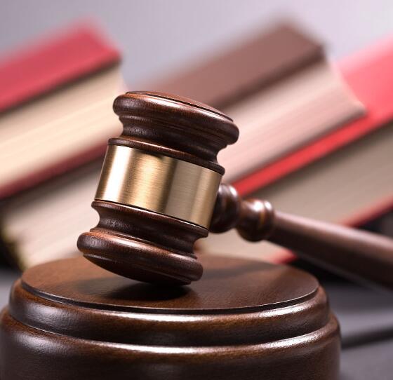 4、交通事故处理律师:车辆在车内,律师可以处理交通事故吗?
